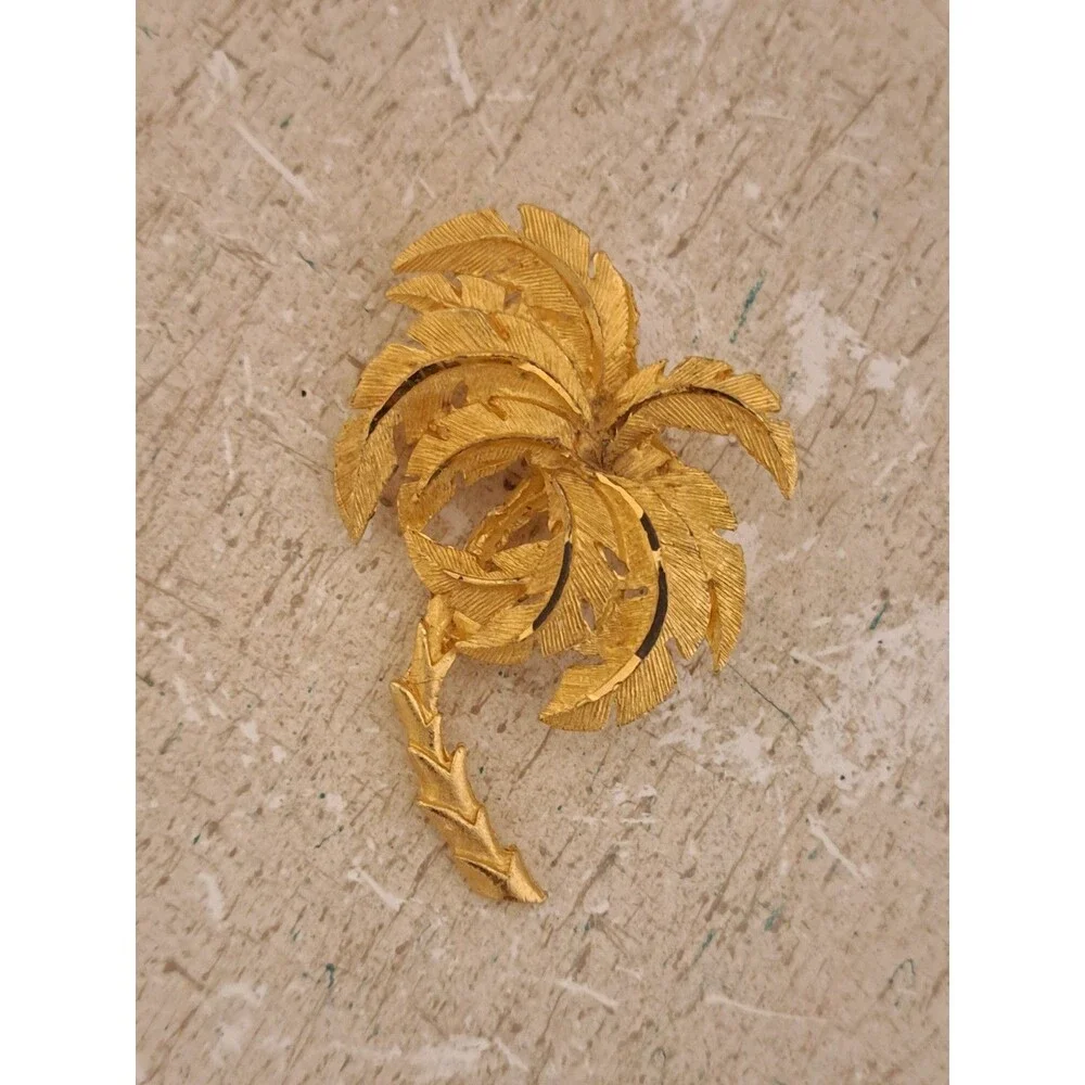 Vintage Mid Century Brushed Goldtone Palm Tree Brooch